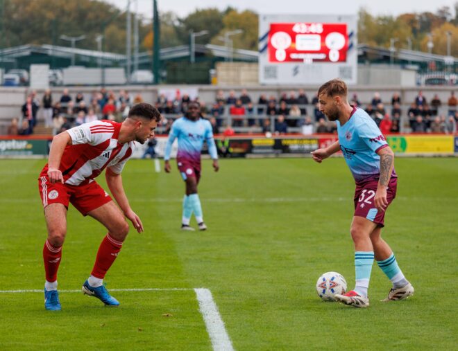 Brackley Town 0-0 Gateshead